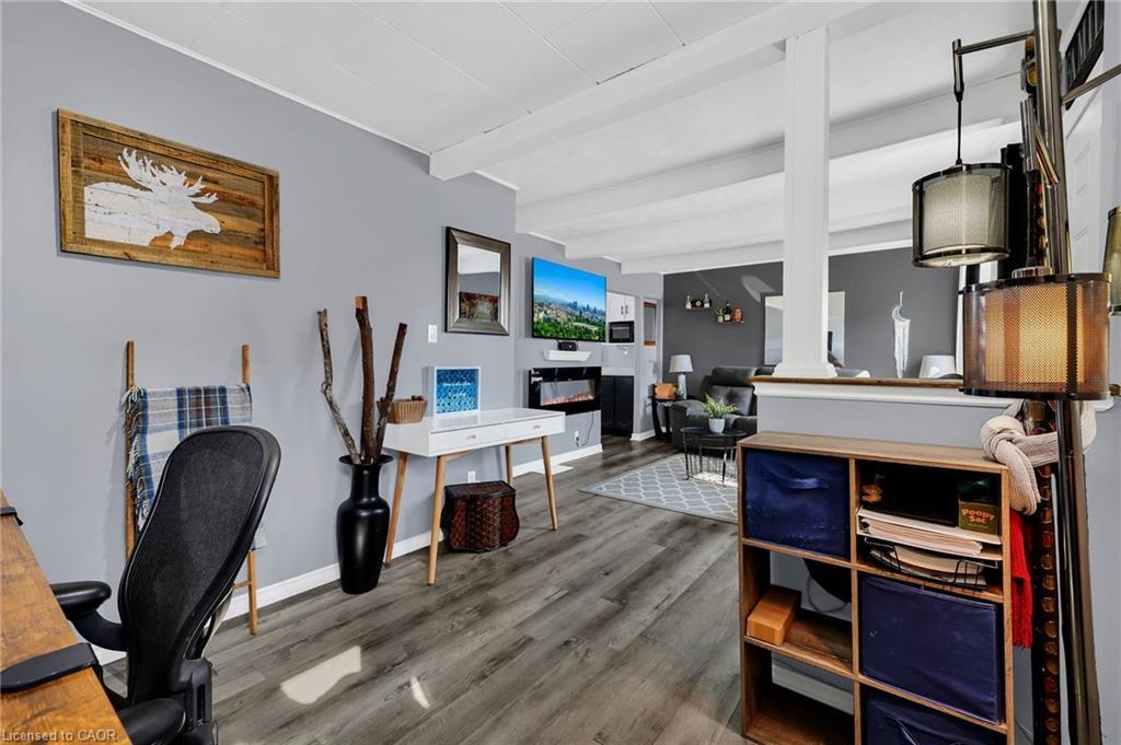 104 Southworth Street, Welland, ON - Indoor Photo Showing Office