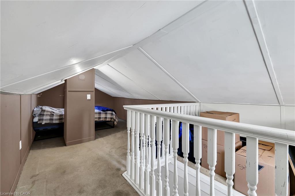 104 Southworth Street, Welland, ON - Indoor Photo Showing Other Room