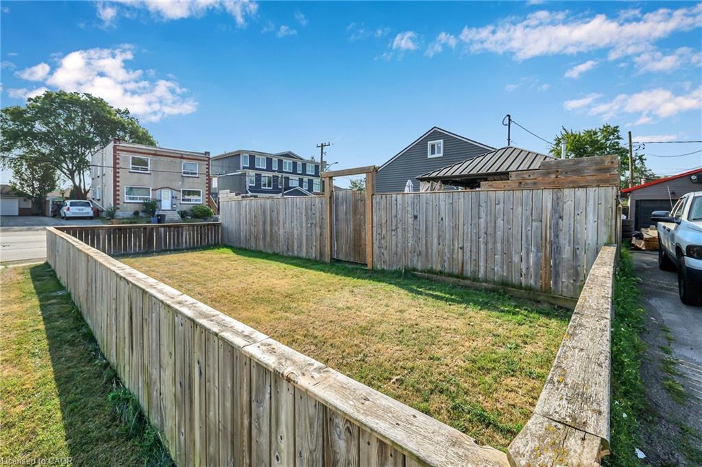 104 Southworth Street, Welland, ON - Outdoor