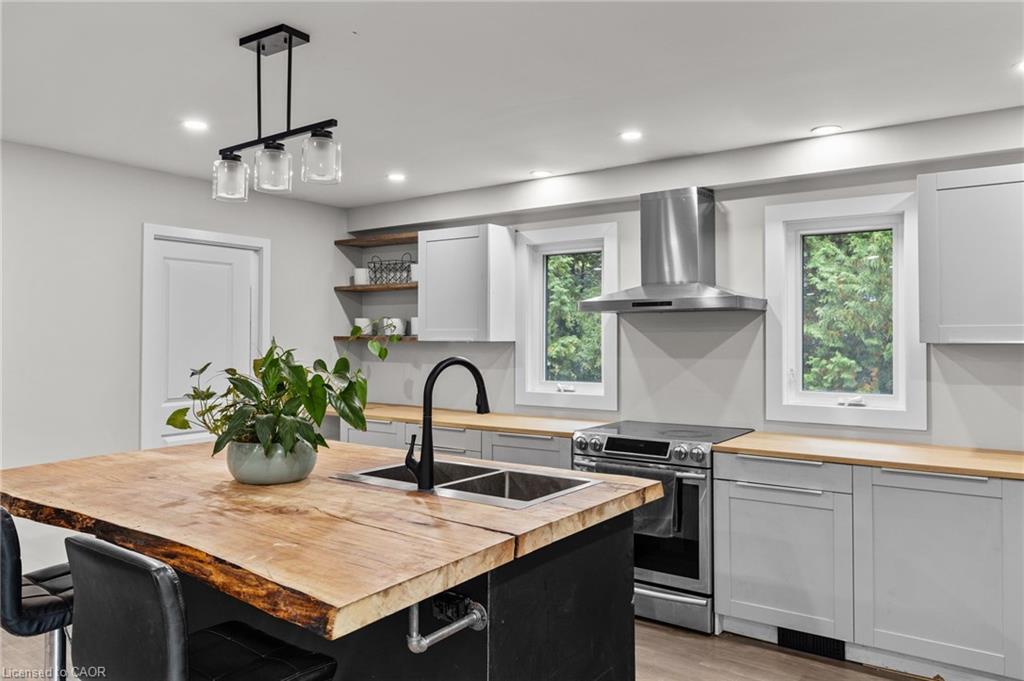 127 Paradise Road, Nipissing, ON - Indoor Photo Showing Kitchen With Double Sink