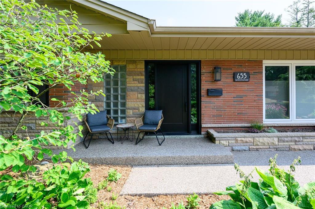 655 Gayne Boulevard, Burlington, ON - Outdoor