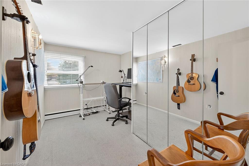 655 Gayne Boulevard, Burlington, ON - Indoor