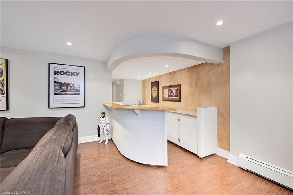 655 Gayne Boulevard, Burlington, ON - Indoor