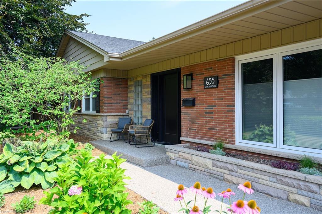 655 Gayne Boulevard, Burlington, ON - Outdoor With Exterior