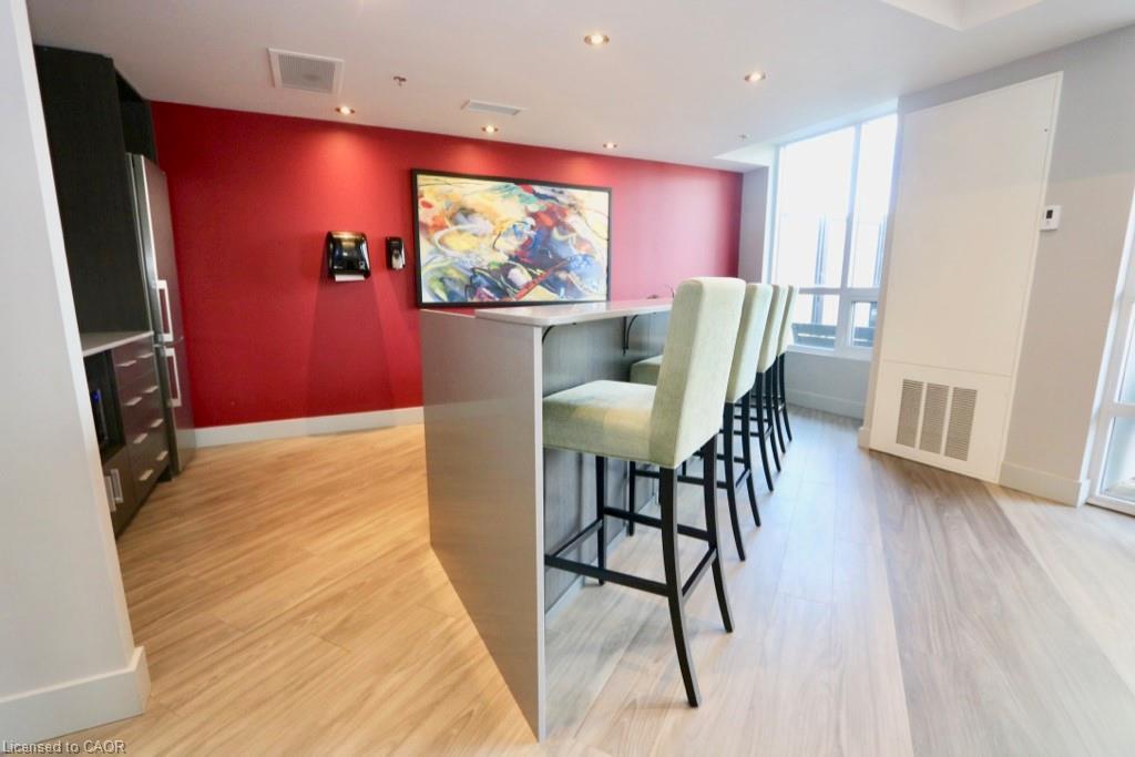 301-150 Water Street N, Cambridge, ON - Indoor