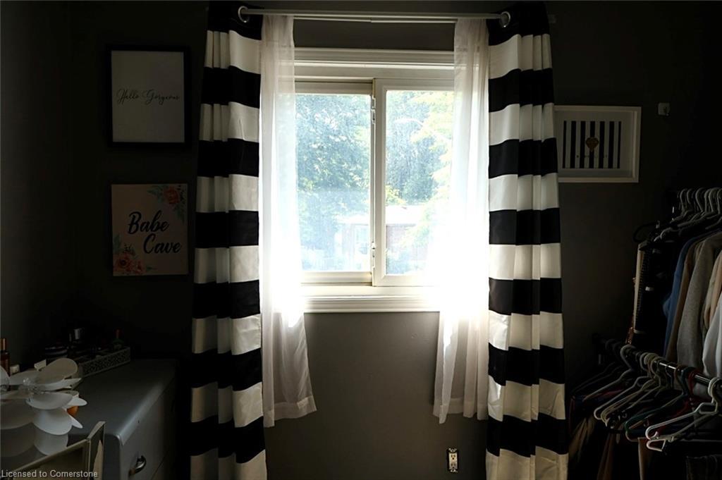 9 Duncairn Court, Hamilton, ON - Indoor