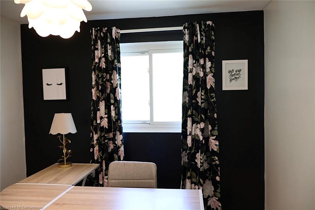 9 Duncairn Court, Hamilton, ON - Indoor