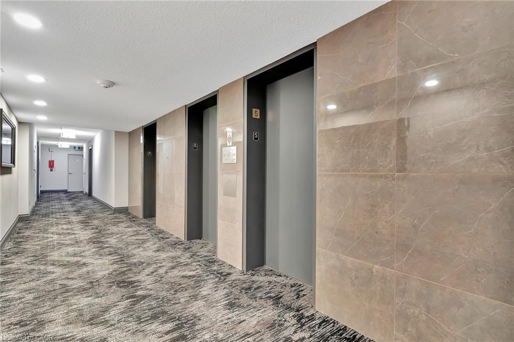 503-81 Church Street, Kitchener, ON - Indoor Photo Showing Other Room