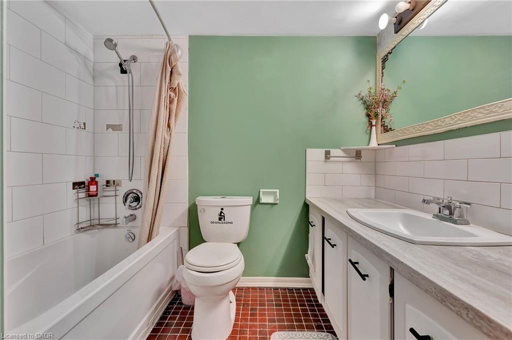 503-81 Church Street, Kitchener, ON - Indoor Photo Showing Bathroom