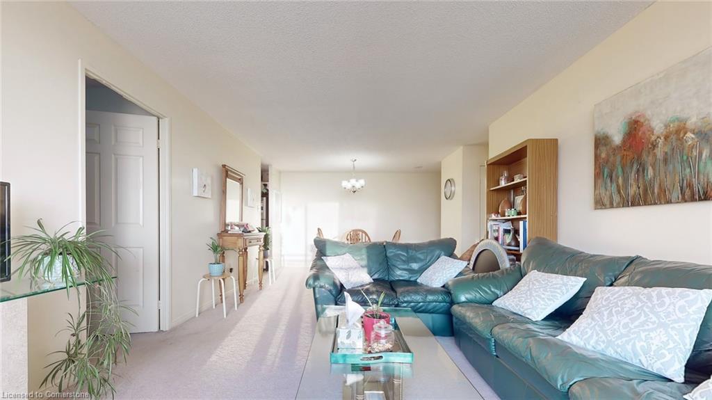 1205-99 Blackwell Avenue, Toronto, ON - Indoor Photo Showing Living Room