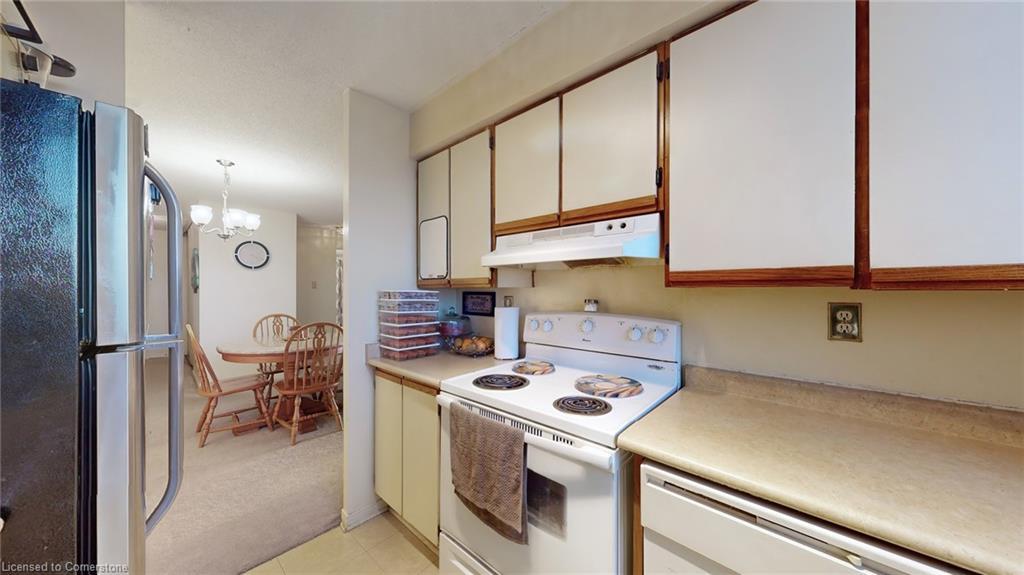 1205-99 Blackwell Avenue, Toronto, ON - Indoor Photo Showing Kitchen