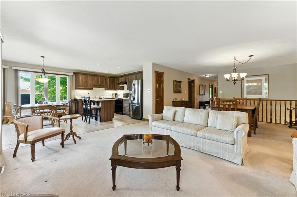 50 Upper Canada Drive, Port Rowan, ON - Indoor Photo Showing Living Room
