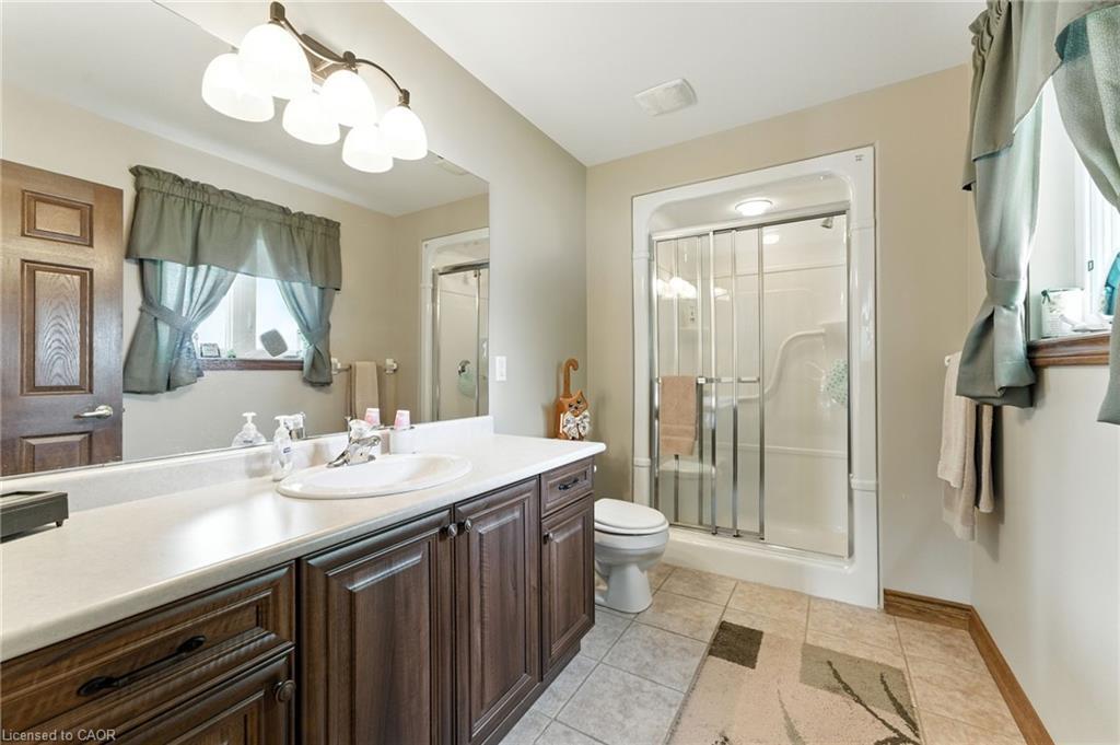 50 Upper Canada Drive, Port Rowan, ON - Indoor Photo Showing Bathroom