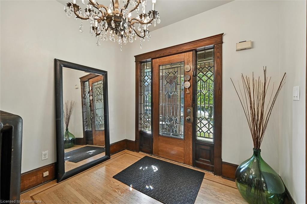 77 Proctor Boulevard, Hamilton, ON - Indoor Photo Showing Other Room