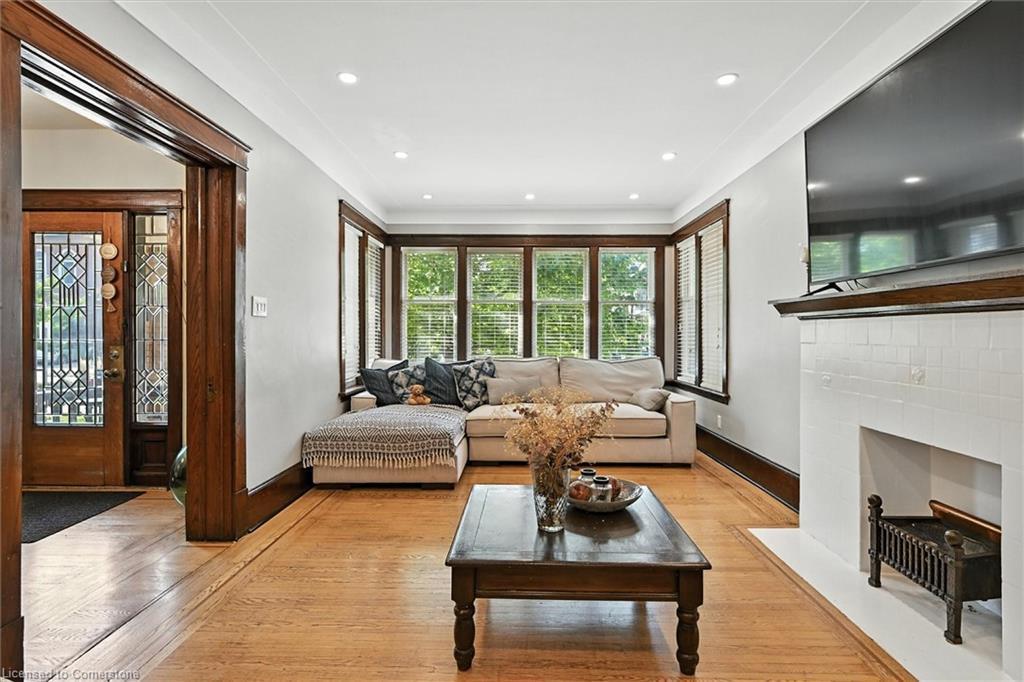 77 Proctor Boulevard, Hamilton, ON - Indoor Photo Showing Living Room With Fireplace