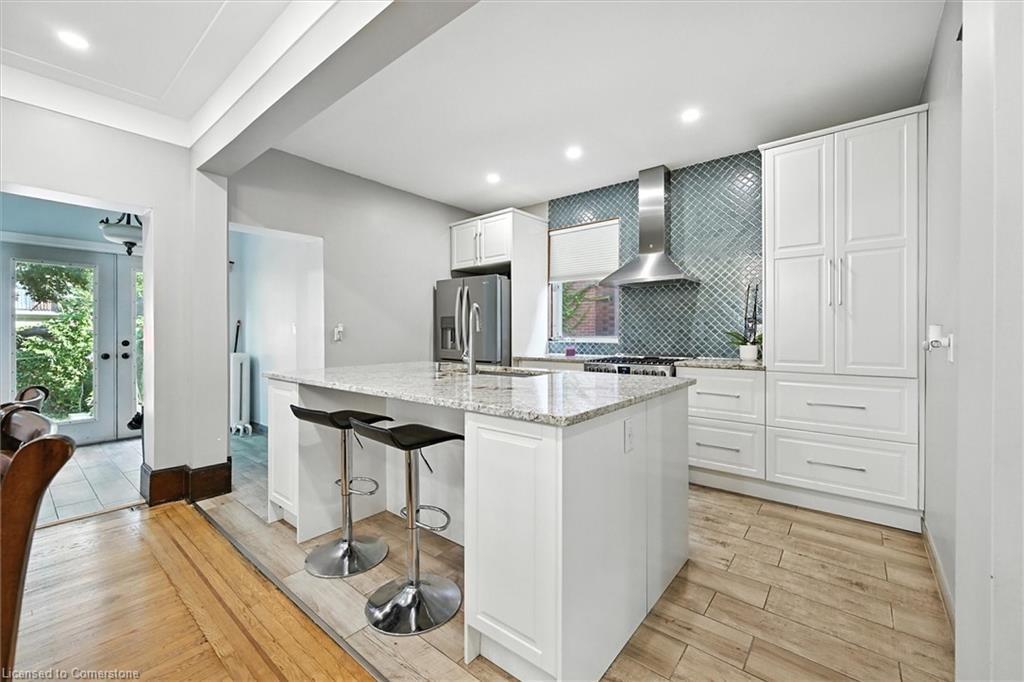 77 Proctor Boulevard, Hamilton, ON - Indoor Photo Showing Kitchen With Upgraded Kitchen
