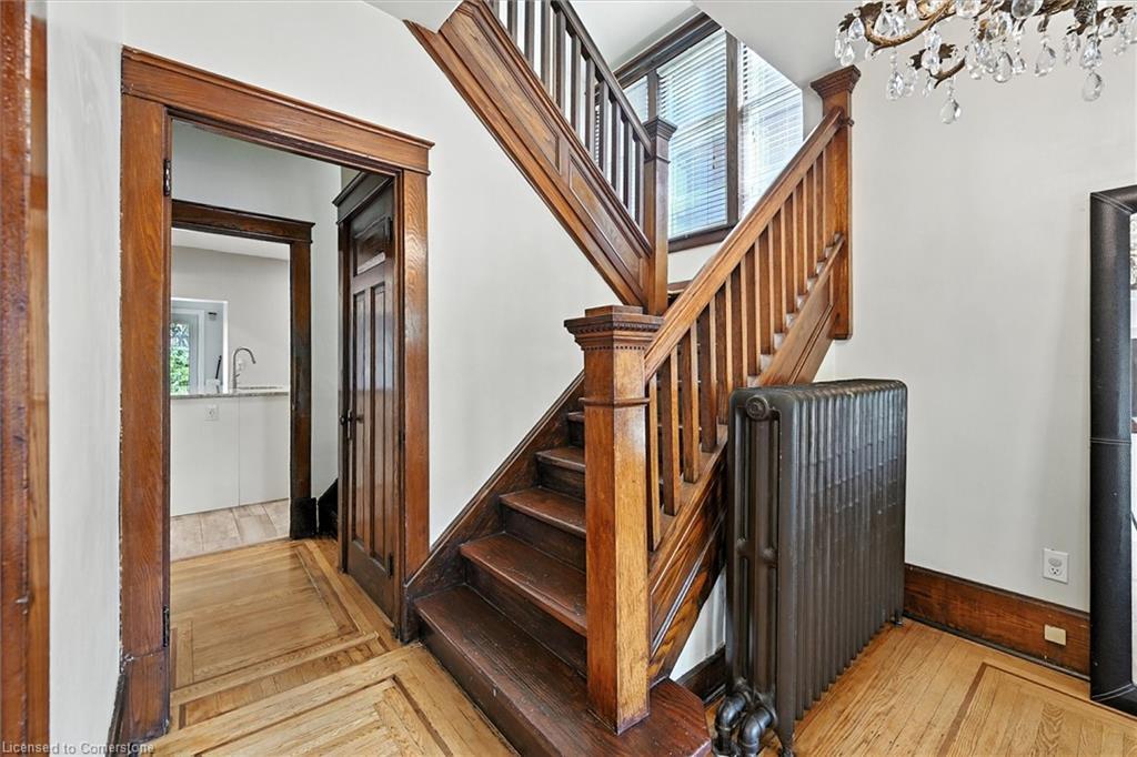 77 Proctor Boulevard, Hamilton, ON - Indoor Photo Showing Other Room