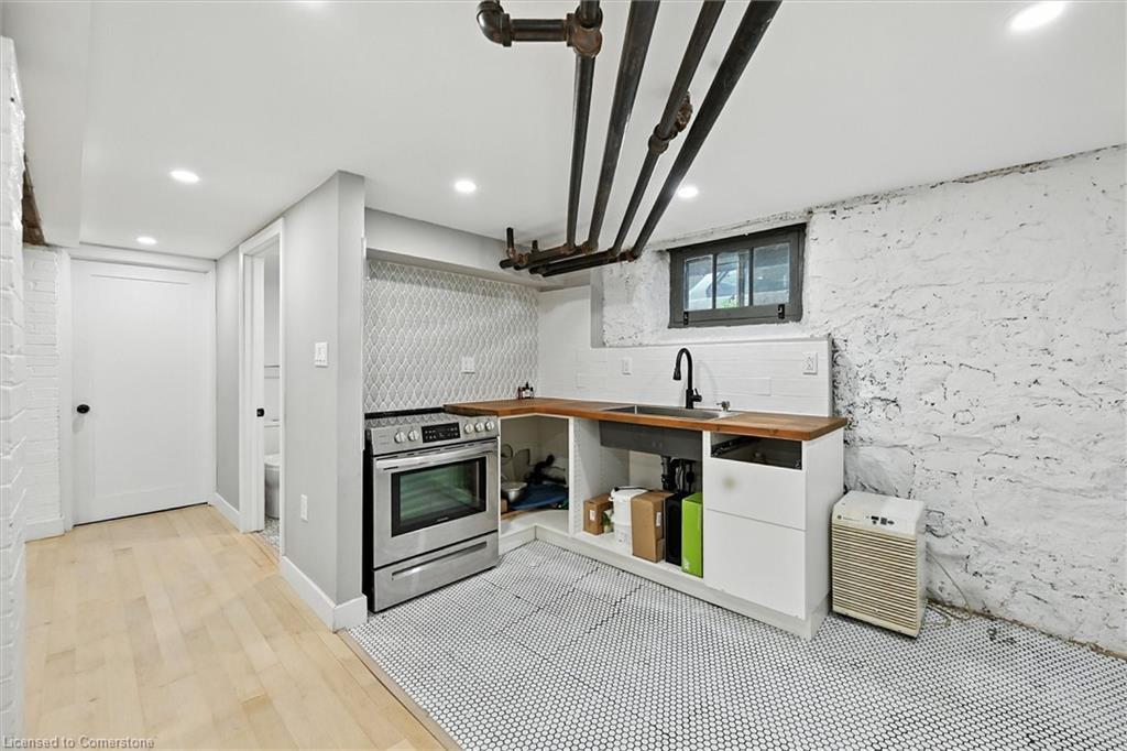 77 Proctor Boulevard, Hamilton, ON - Indoor