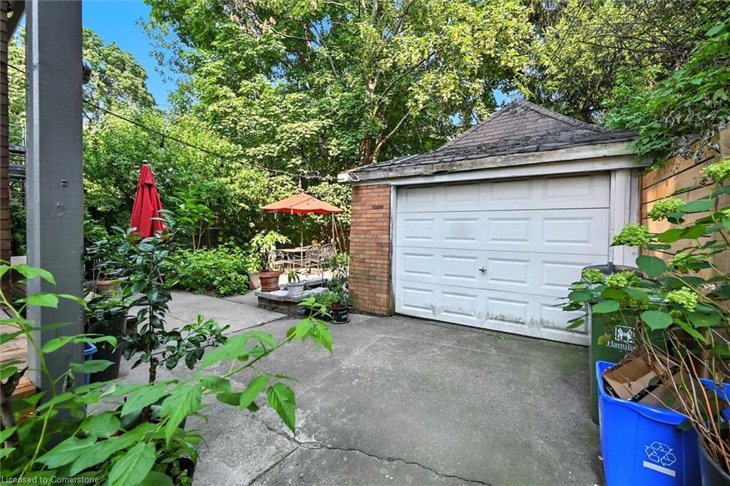 77 Proctor Boulevard, Hamilton, ON - Outdoor