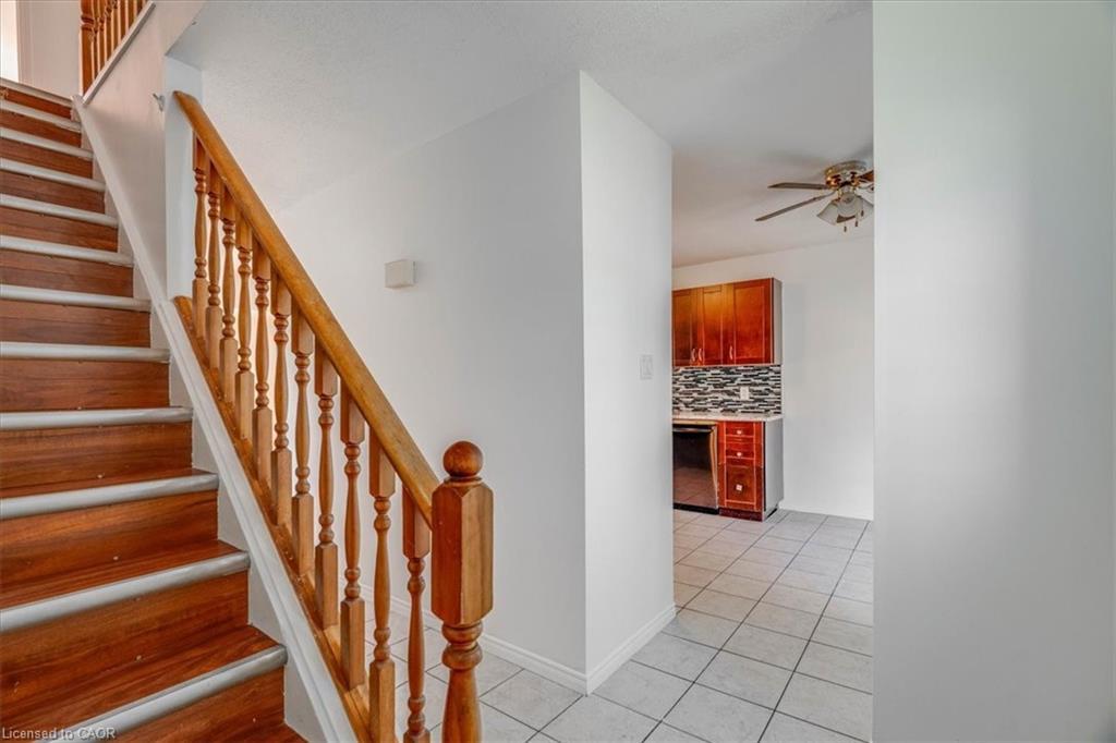 97 Bonaventure Drive, London, ON - Indoor Photo Showing Other Room