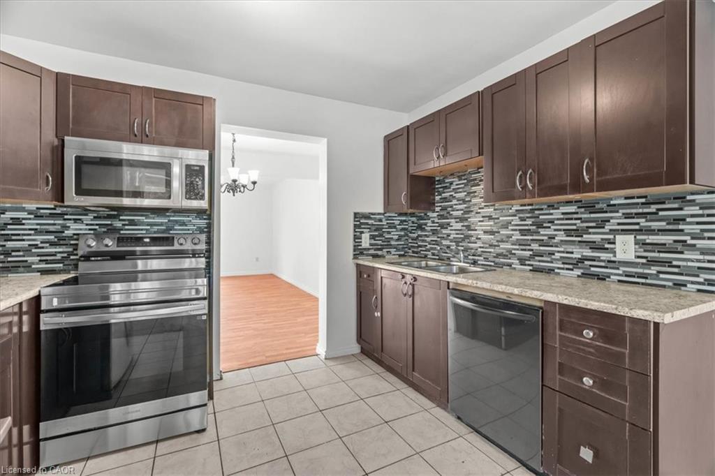 97 Bonaventure Drive, London, ON - Indoor Photo Showing Kitchen With Upgraded Kitchen
