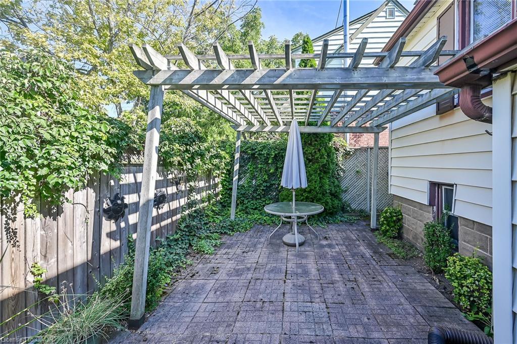 894 Garth Street, Hamilton, ON - Outdoor