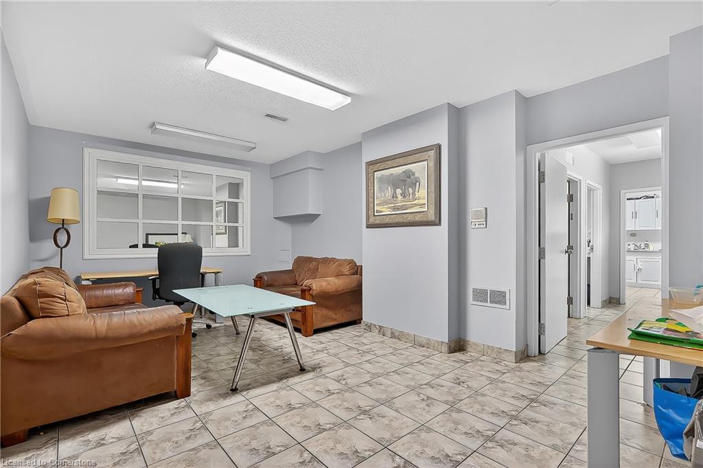 43 Dupont Street E, Waterloo, ON - Indoor