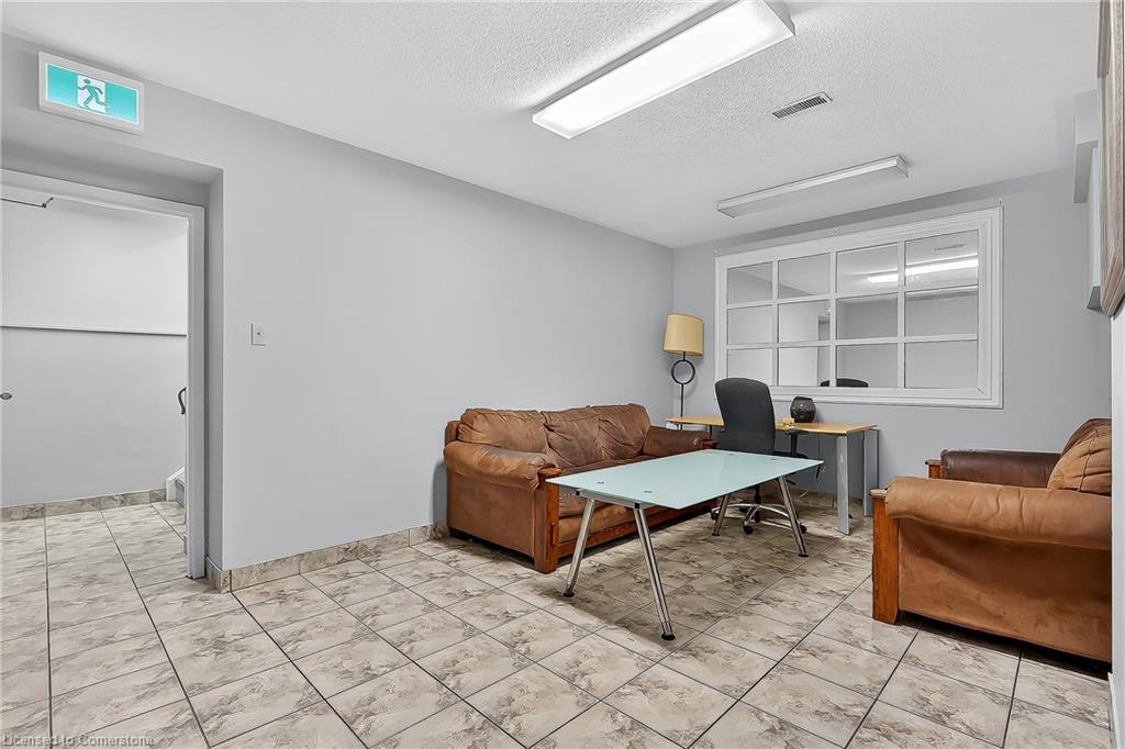 43 Dupont Street E, Waterloo, ON - Indoor Photo Showing Other Room