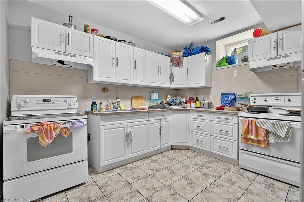 43 Dupont Street E, Waterloo, ON - Indoor Photo Showing Kitchen