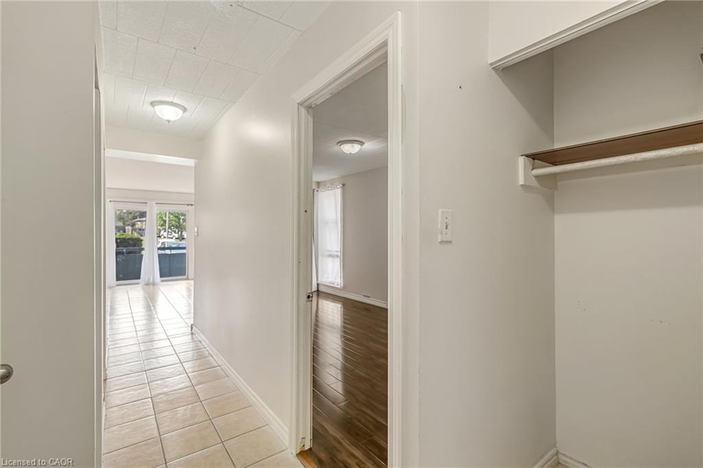 307-91 Conroy Crescent, Guelph, ON - Indoor