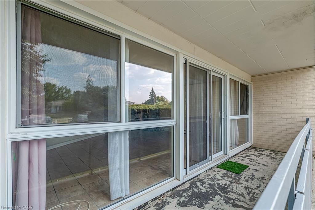 307-91 Conroy Crescent, Guelph, ON - Outdoor With Exterior