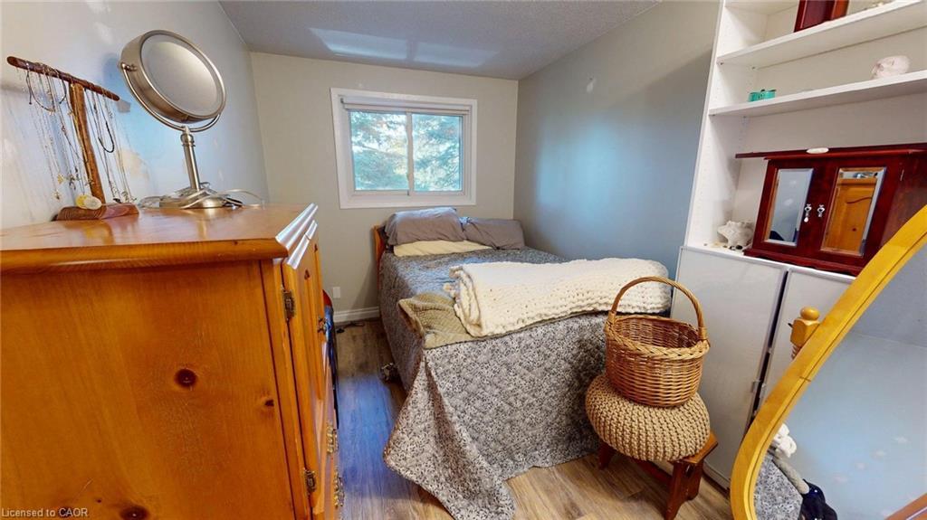 17-91 Avonwood Drive, Stratford, ON - Indoor Photo Showing Bedroom