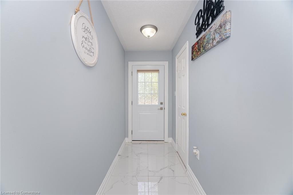 6-430 Mapleview Drive E, Barrie, ON - Indoor Photo Showing Other Room