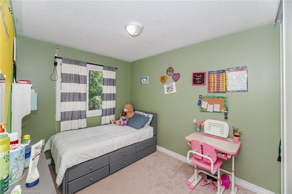 6-430 Mapleview Drive E, Barrie, ON - Indoor Photo Showing Bedroom