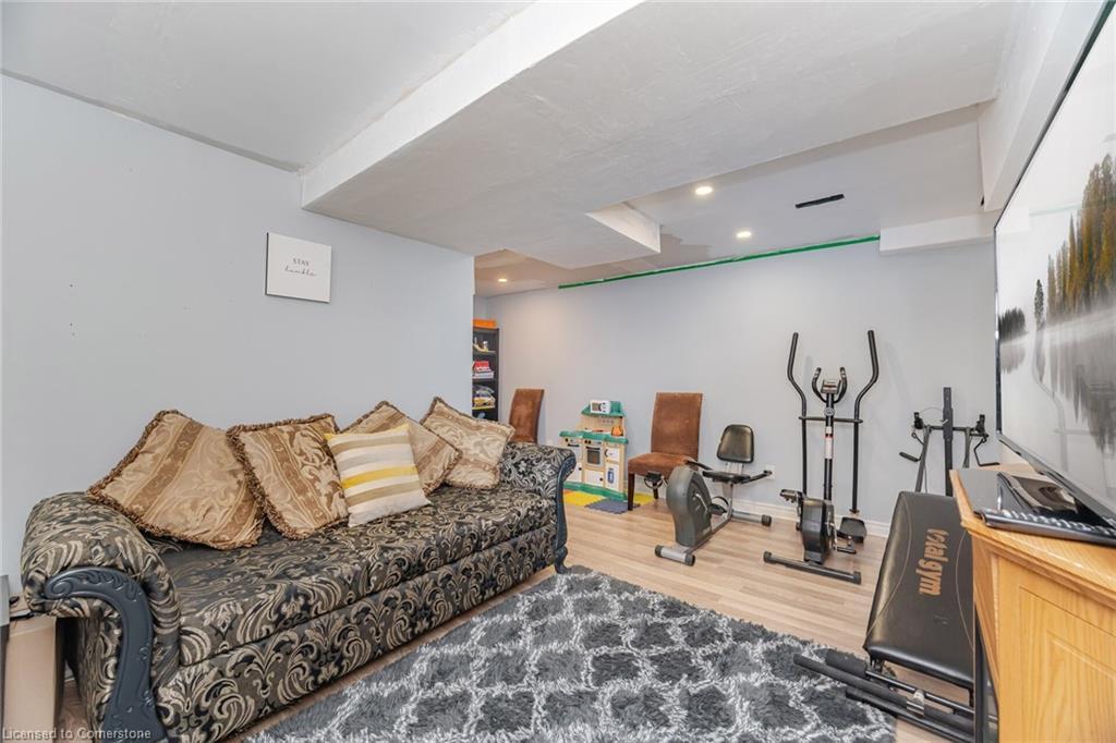 6-430 Mapleview Drive E, Barrie, ON - Indoor