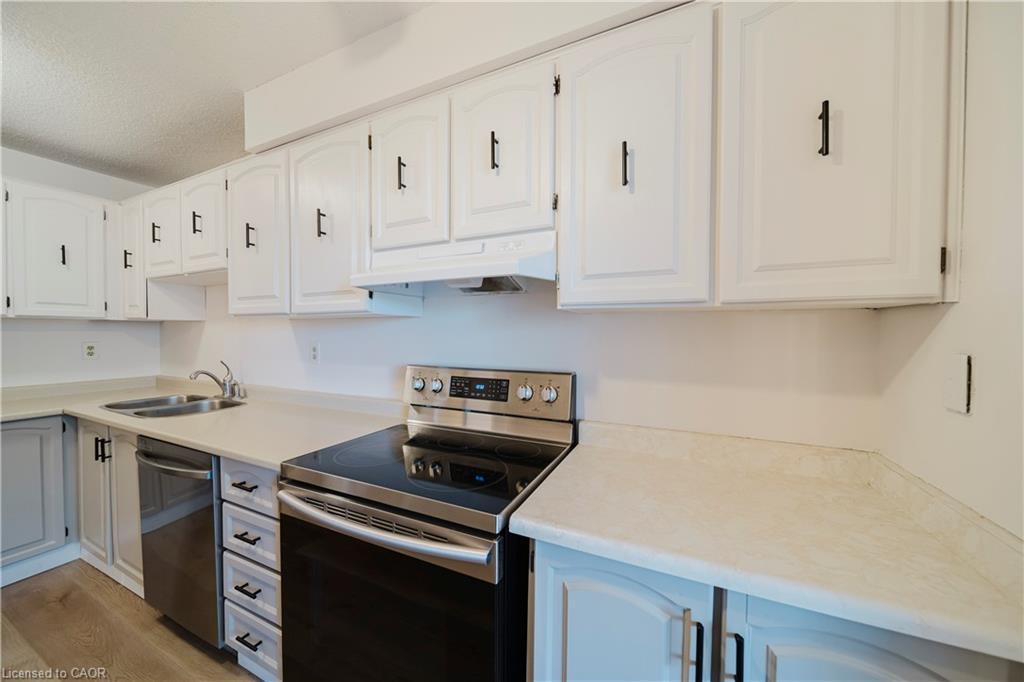 306-375 King Street N, Waterloo, ON - Indoor Photo Showing Kitchen With Double Sink