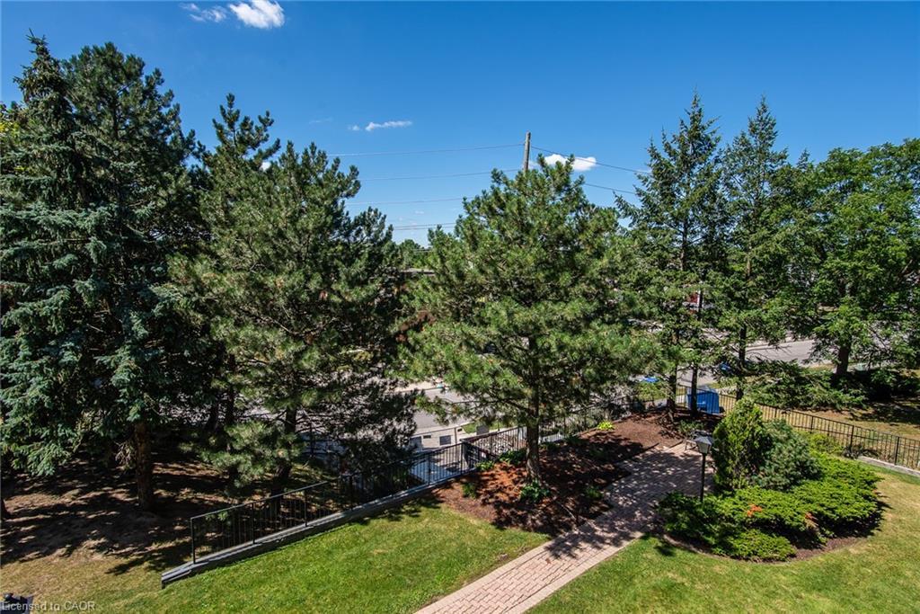 306-375 King Street N, Waterloo, ON - Outdoor