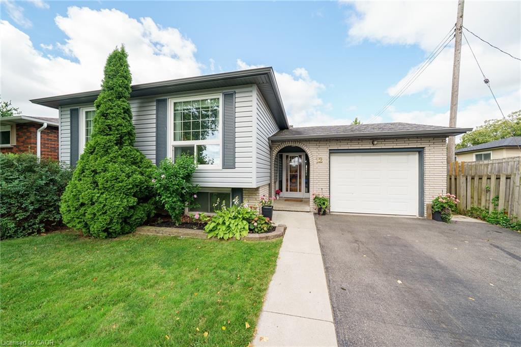 12 Glen Valley Drive, Hamilton, ON - Outdoor With Facade