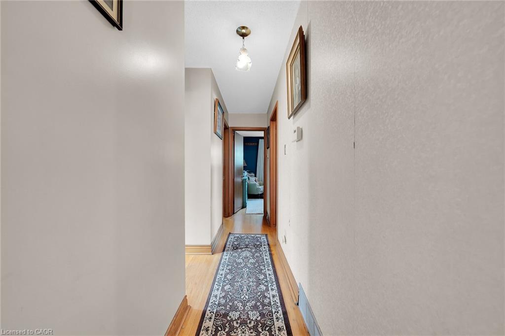 12 Glen Valley Drive, Hamilton, ON - Indoor Photo Showing Other Room