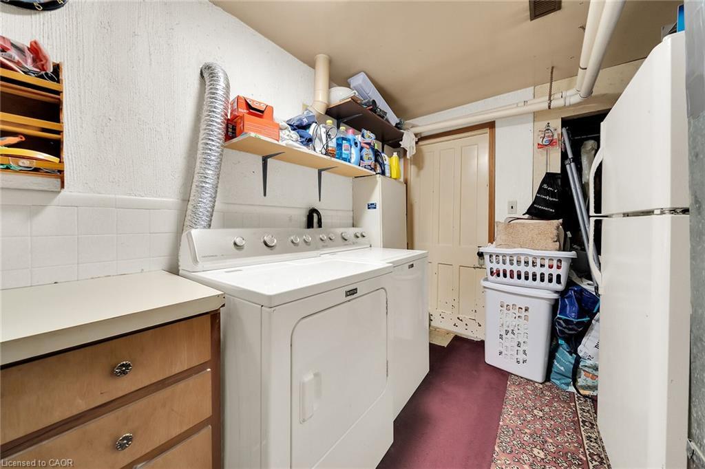 12 Glen Valley Drive, Hamilton, ON - Indoor Photo Showing Laundry Room