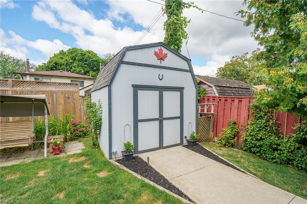 12 Glen Valley Drive, Hamilton, ON - Outdoor With Exterior