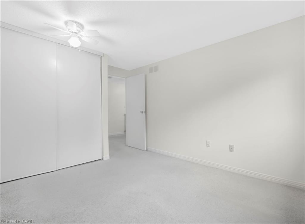 24-29 Paulander Drive, Kitchener, ON - Indoor Photo Showing Other Room