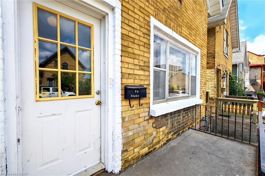 Upper-15 Warnock Street, Cambridge, ON - Outdoor