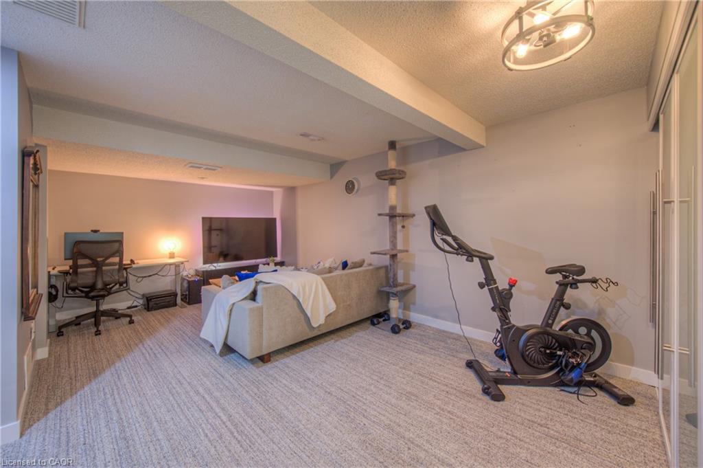 4-313 George Street N, Cambridge, ON - Indoor Photo Showing Gym Room