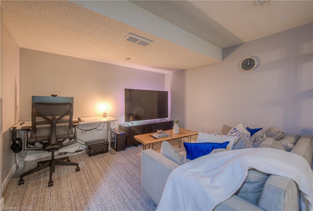 4-313 George Street N, Cambridge, ON - Indoor