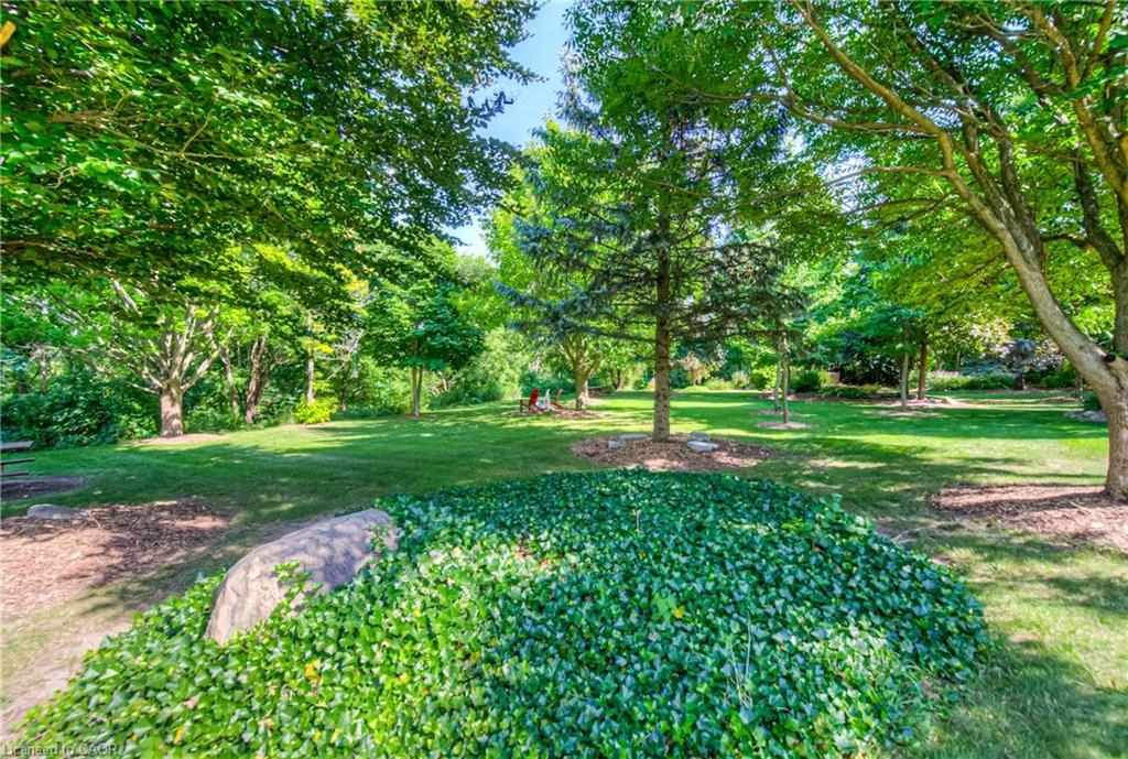 4-313 George Street N, Cambridge, ON - Outdoor