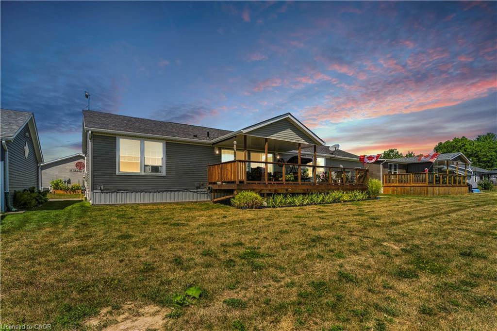 55 Riverbend Crescent, Nanticoke, ON - Outdoor With Deck Patio Veranda