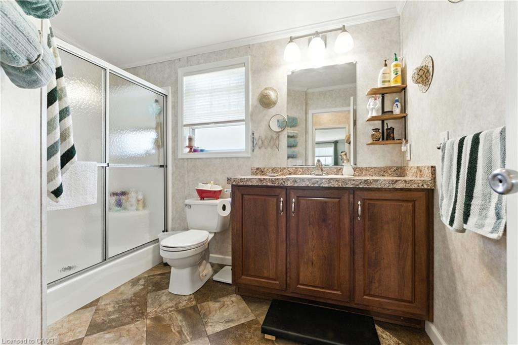 55 Riverbend Crescent, Nanticoke, ON - Indoor Photo Showing Bathroom