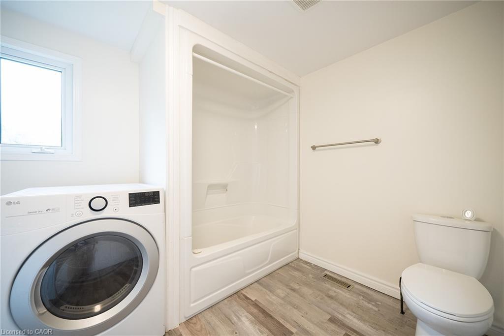 35383 Lake Line, Southwold, ON - Indoor Photo Showing Laundry Room