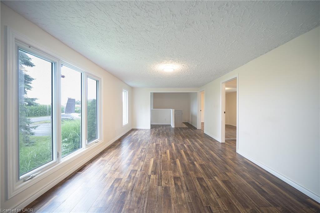 35383 Lake Line, Southwold, ON - Indoor Photo Showing Other Room